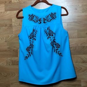 Blue Sleeveless Swing Tunic w/Black Floral Print